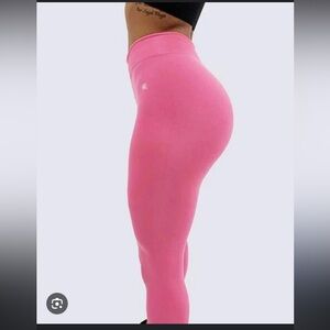 Workouts by Katya WBK FIT new never worn OR OPENED pink crop legging capris